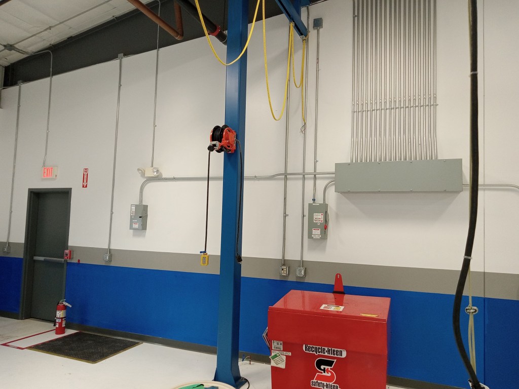 At Evergreen Painting and Construction we tailor each project to your needs. We always do our best to stay within your budget. We use the best products from Oleary Paint & Sherwin Williams to make sure your project turns out right. Give us a call for a free estimate on painting 517.867.9687